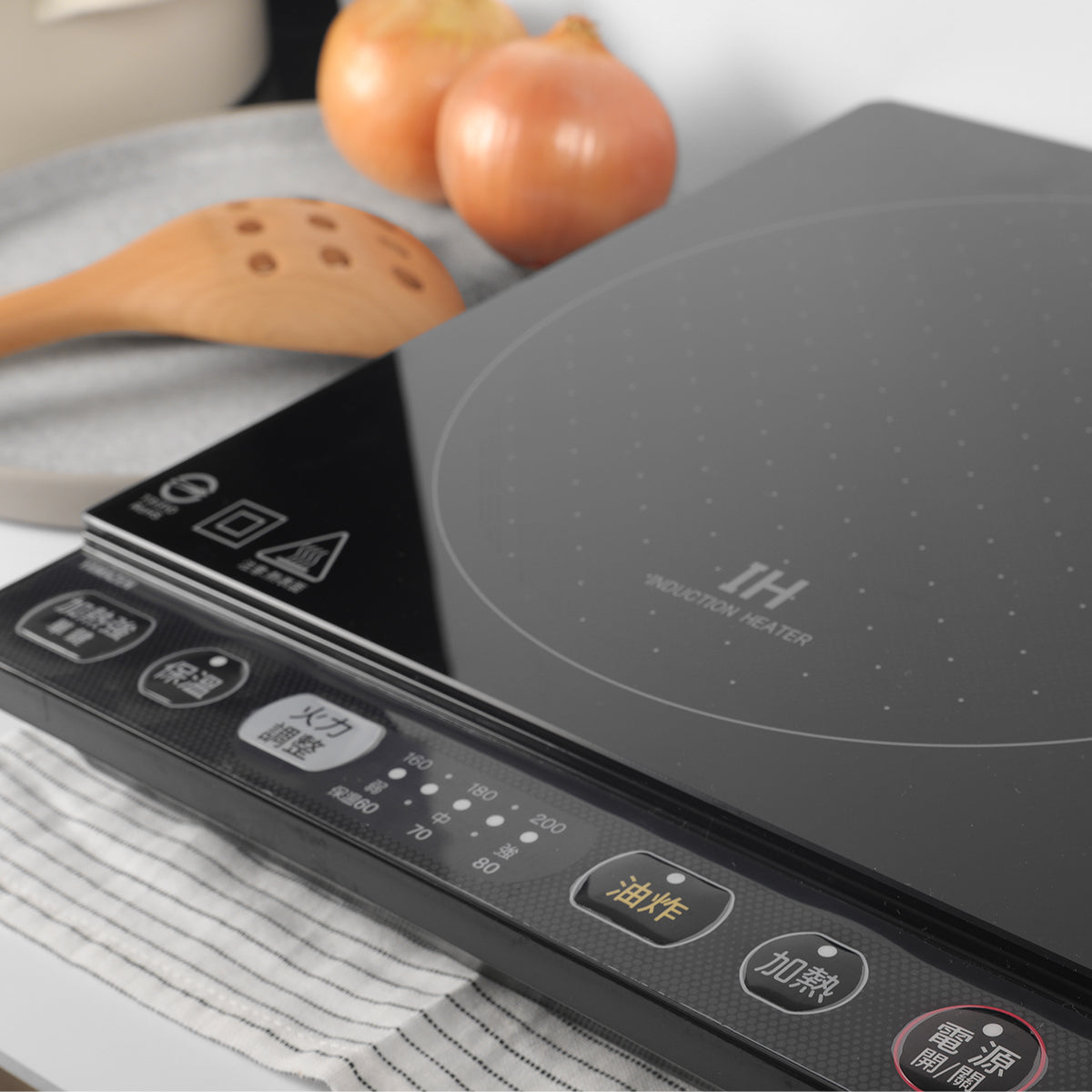 日本山善 YAMAZEN YEP-CS140TW 桌上型IH電磁爐